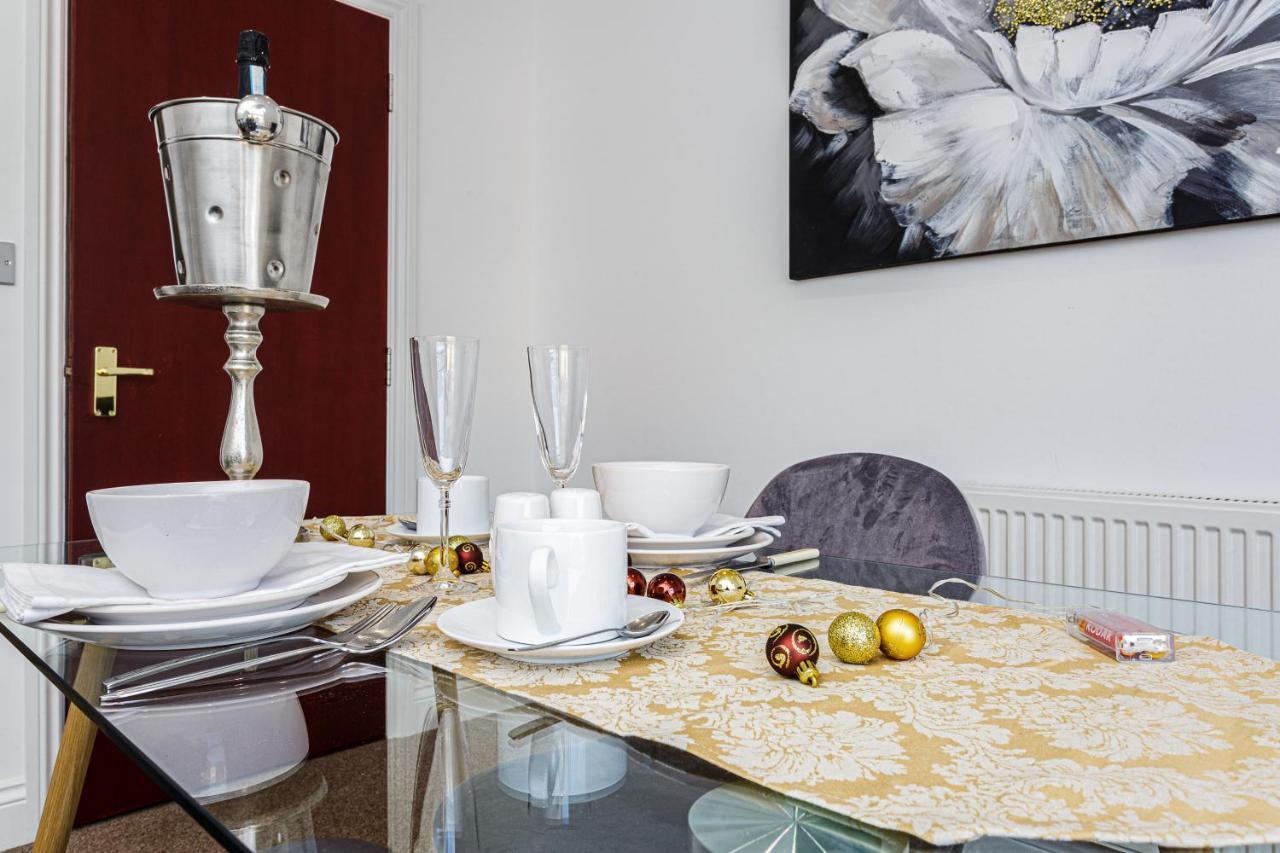 Luxury Granada Apartments - 1 & 2 Bed Flats W Free Parking Perfect For Contractors, Students Near The Beach Портсмът Екстериор снимка