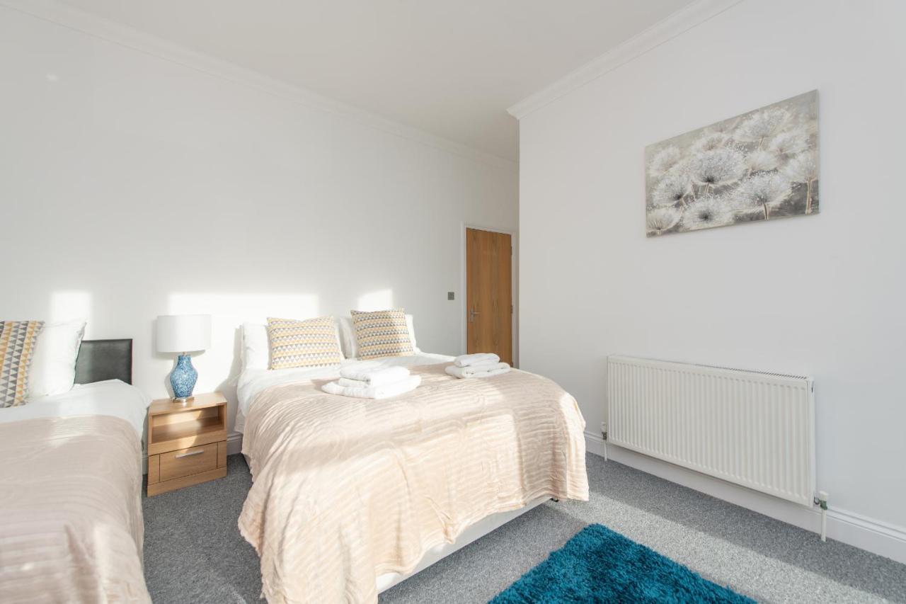 Luxury Granada Apartments - 1 & 2 Bed Flats W Free Parking Perfect For Contractors, Students Near The Beach Портсмът Стая снимка