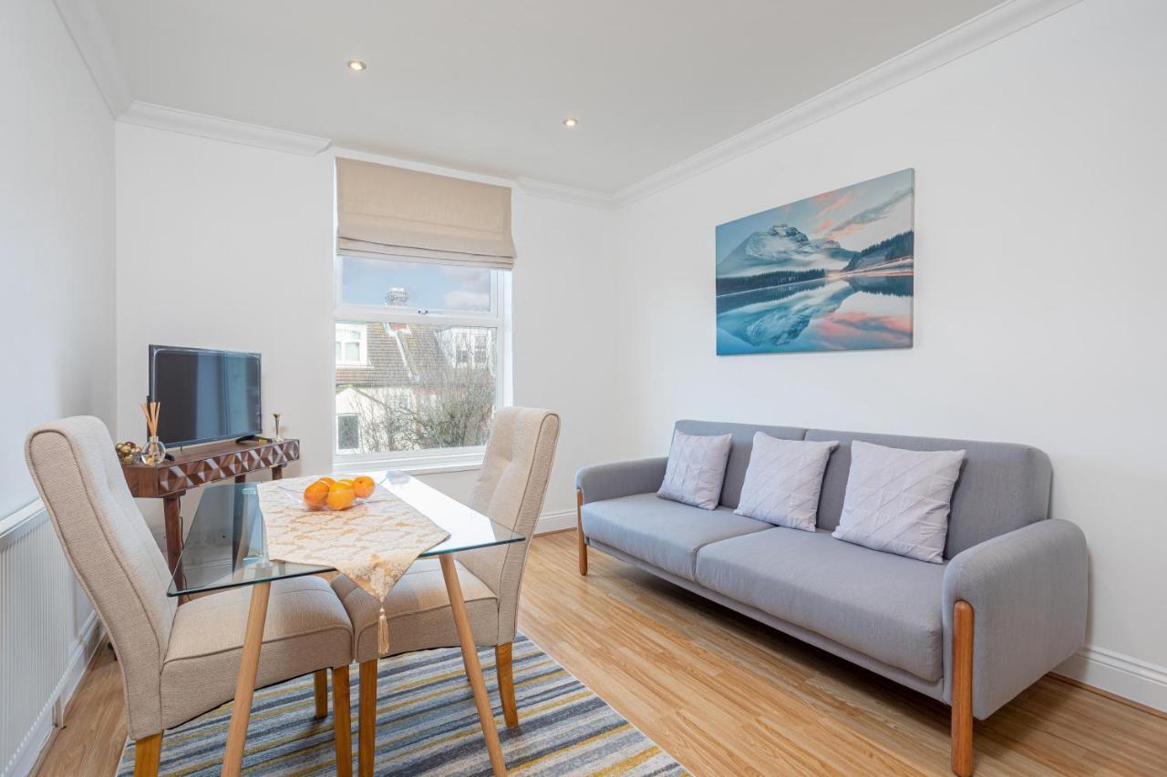 Luxury Granada Apartments - 1 & 2 Bed Flats W Free Parking Perfect For Contractors, Students Near The Beach Портсмът Екстериор снимка